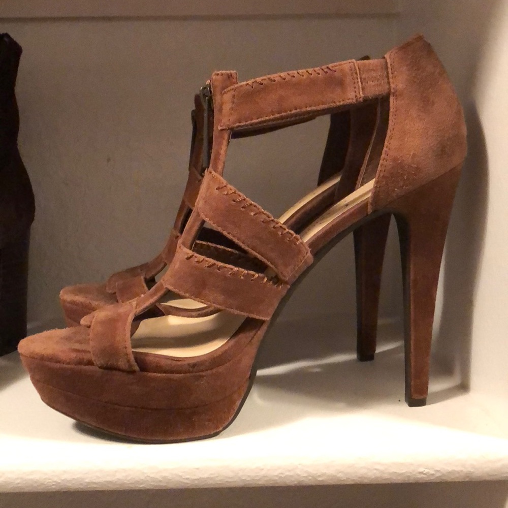 Jessica Simpson heels - Picture 2 of 4